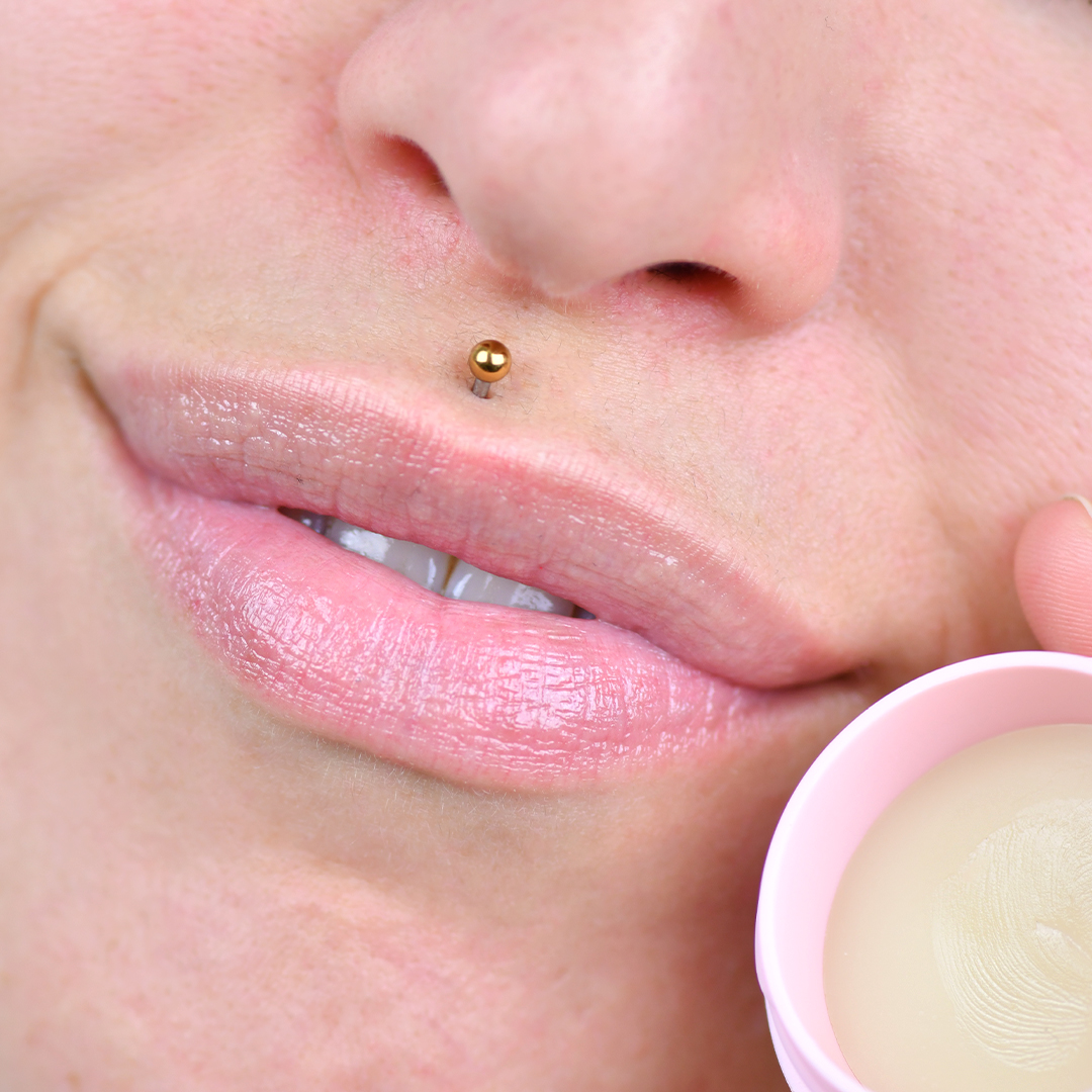 Lip balm con estratto di olio di cocco