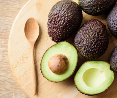 Olio di avocado - tutti i benefici nei prodotti di make-up e skincare